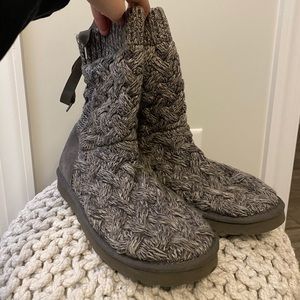 Knitted sweater material Ugg boots